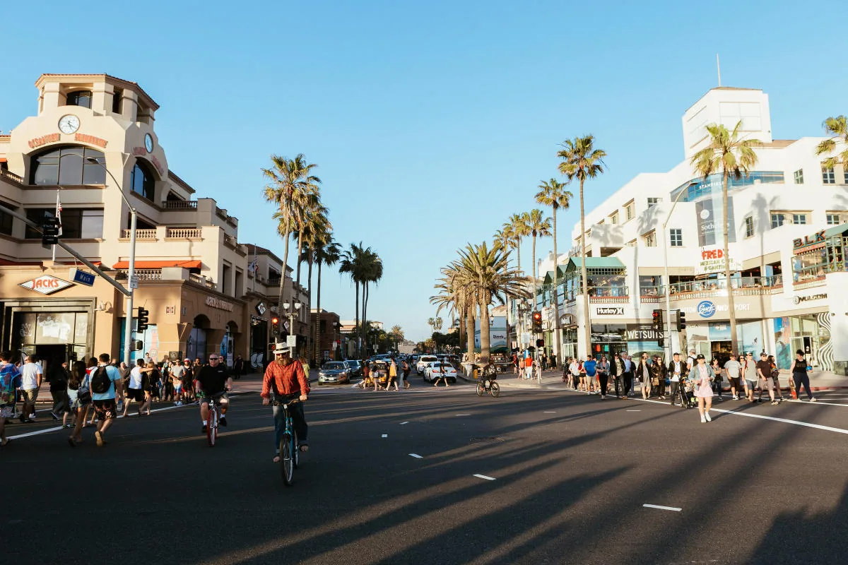 Main Street in downtown Huntington Beach